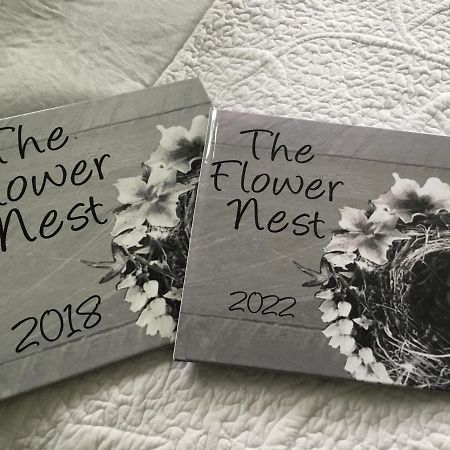 شقة Te Puna  في The Flower Nest Retreat المظهر الخارجي الصورة